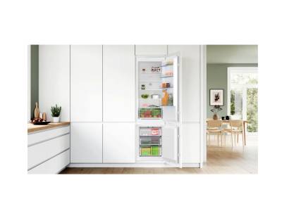 Bosch KIN96NSE0G Integrated Fridge Freezer