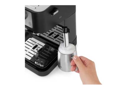 De'Longhi Stilosa Espresso Coffee Machine - Black and Silver