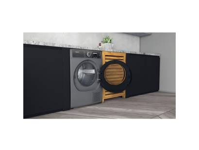 Hotpoint H8D94SBUK Silver Heat Pump Tumble Dryer