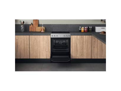 Hotpoint HS67V5KHX Cooker