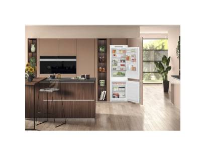 Hotpoint HTC18T322 Built-in Fridge Freezer