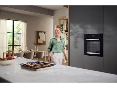 Miele H 2455 B Single Oven