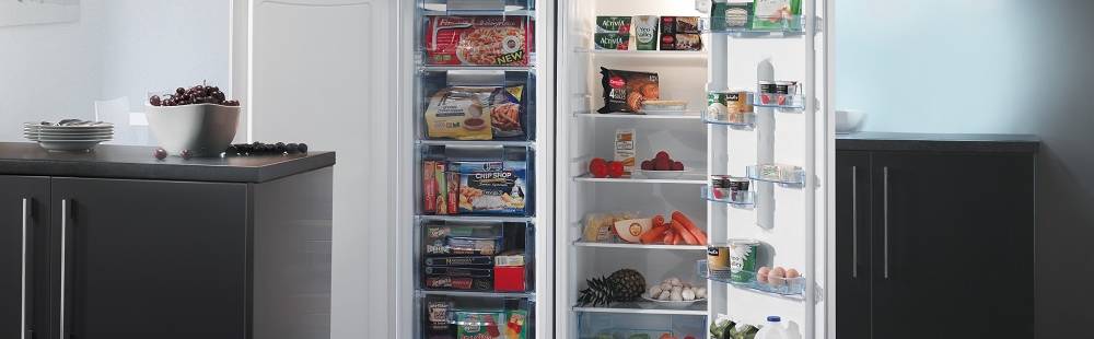 Lec integrated online fridge freezer